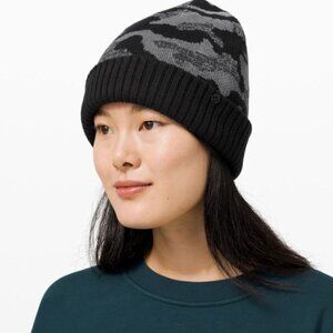 lululemon room for warmth beanie